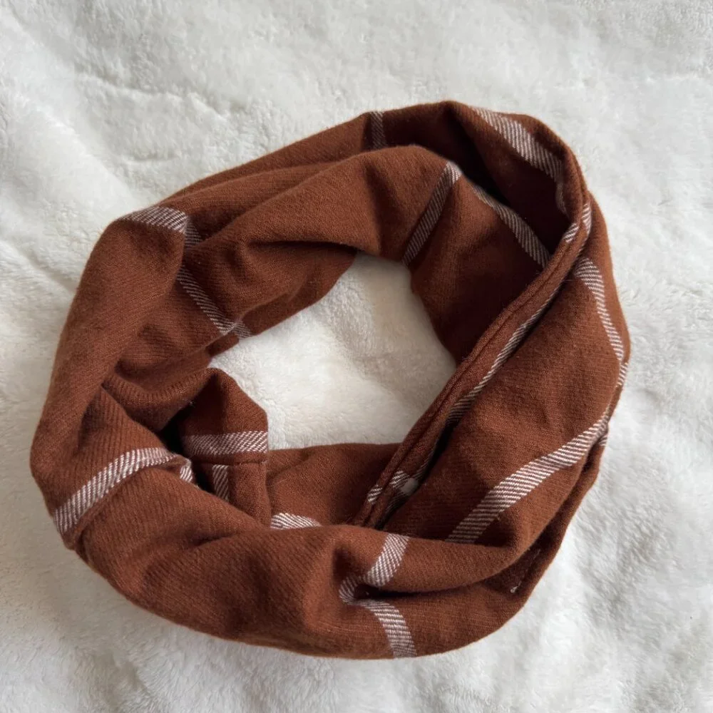 NWT Chic Pup Co Autumn Plaid Dog Scarf, Burnt Orange + White, Size Large